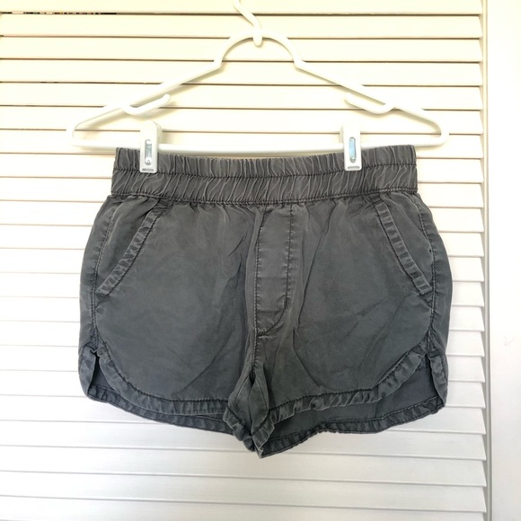 American Eagle Grey/green Distressed Shorts - Picture 1 of 3